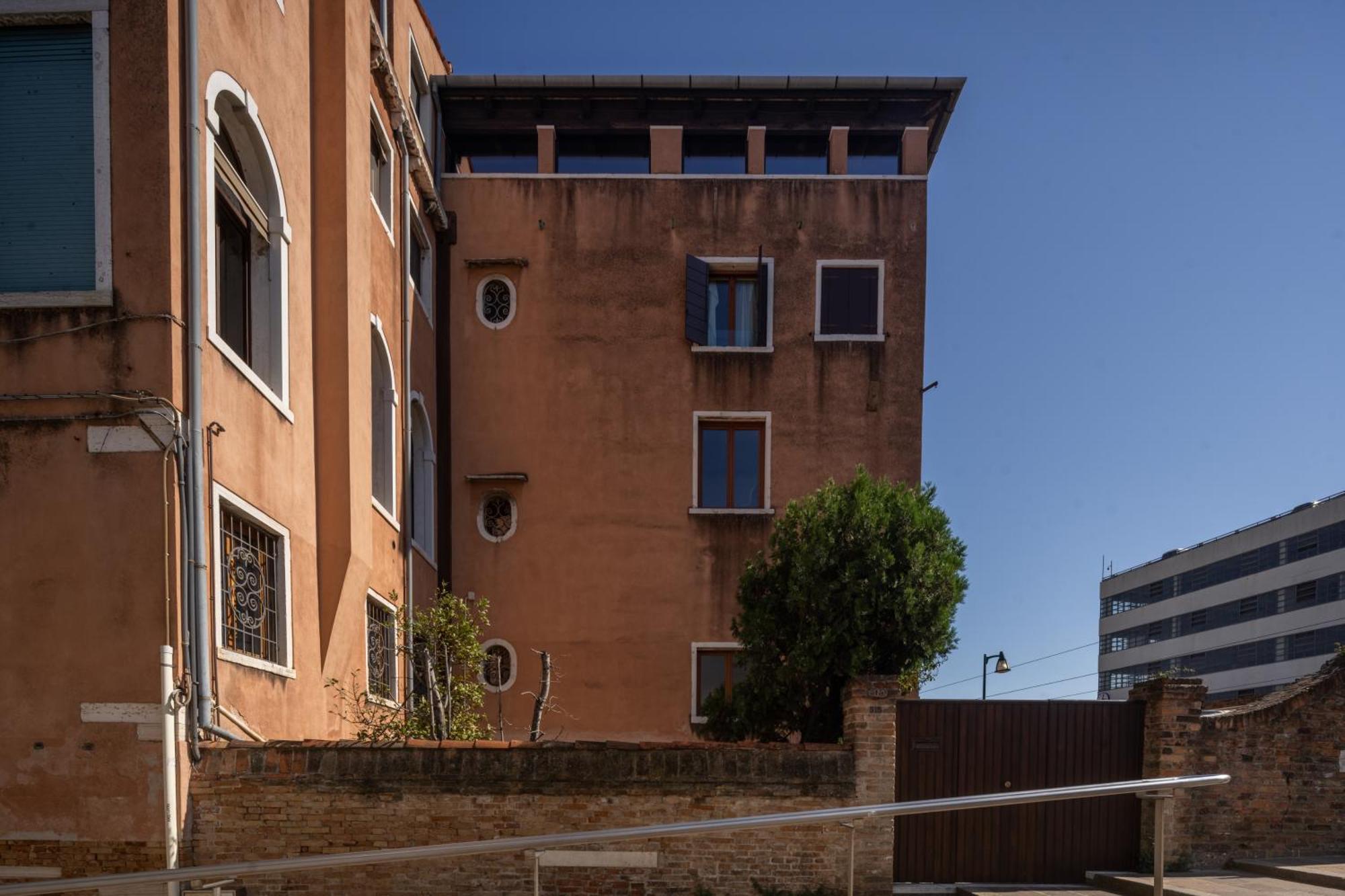 Santa Croce Design Apartment R&R Венеція Екстер'єр фото